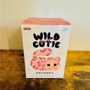 Wild But Cutie Crybaby Vinyl Plush Pendant - Neon Cutie